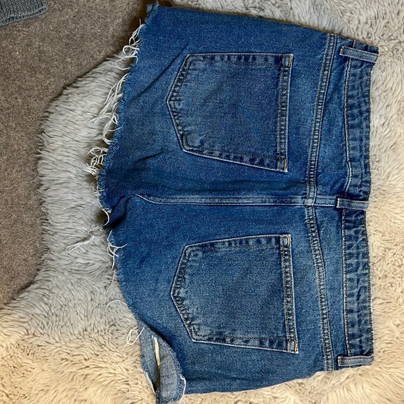 Forever 21 jean shorts - Picture 2 of 2